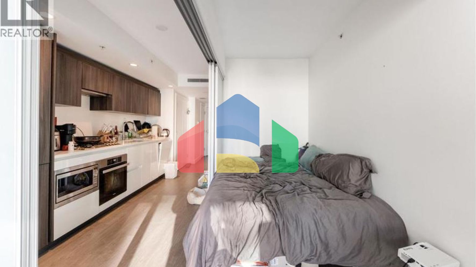 Residential - Single Family Home - Richmond, Canada - Canada