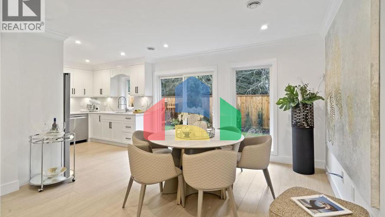 Residential - Single Family Home - Richmond, Canada - Canada