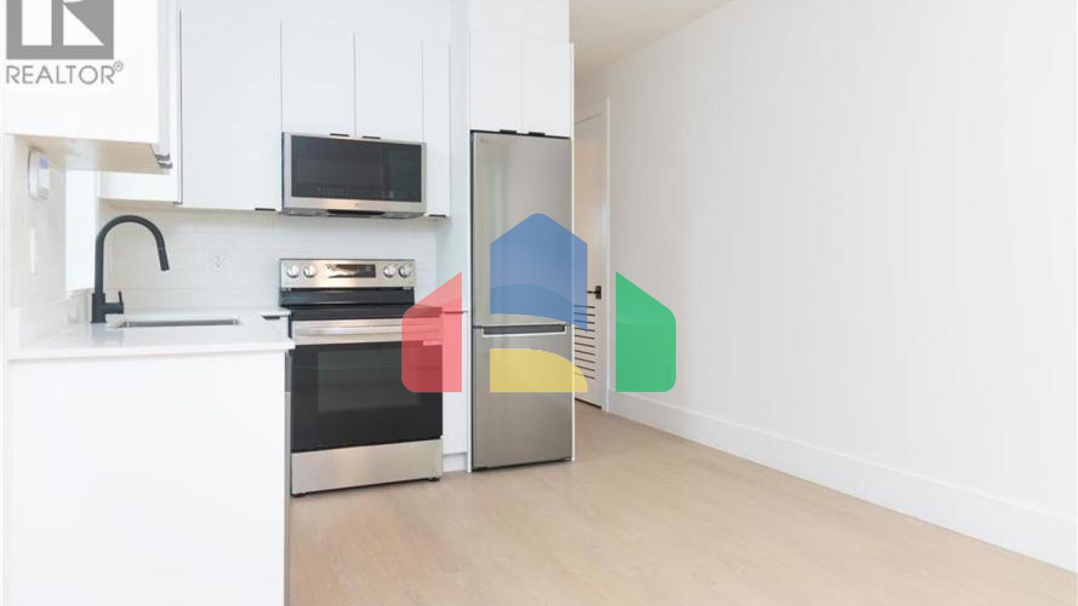 Residential - Single Family Home - Richmond, Canada - Canada