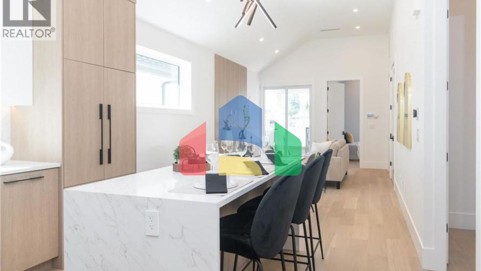 Residential - Single Family Home - Richmond, Canada - Canada