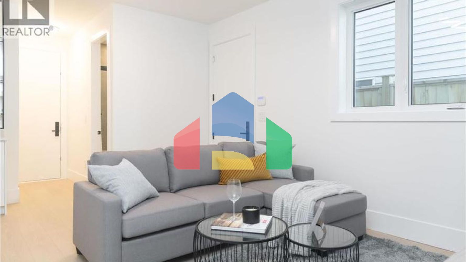 Residential - Single Family Home - Richmond, Canada - Canada