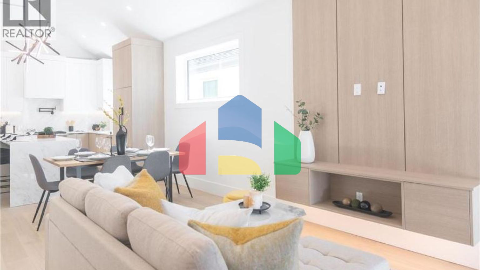 Residential - Single Family Home - Richmond, Canada - Canada