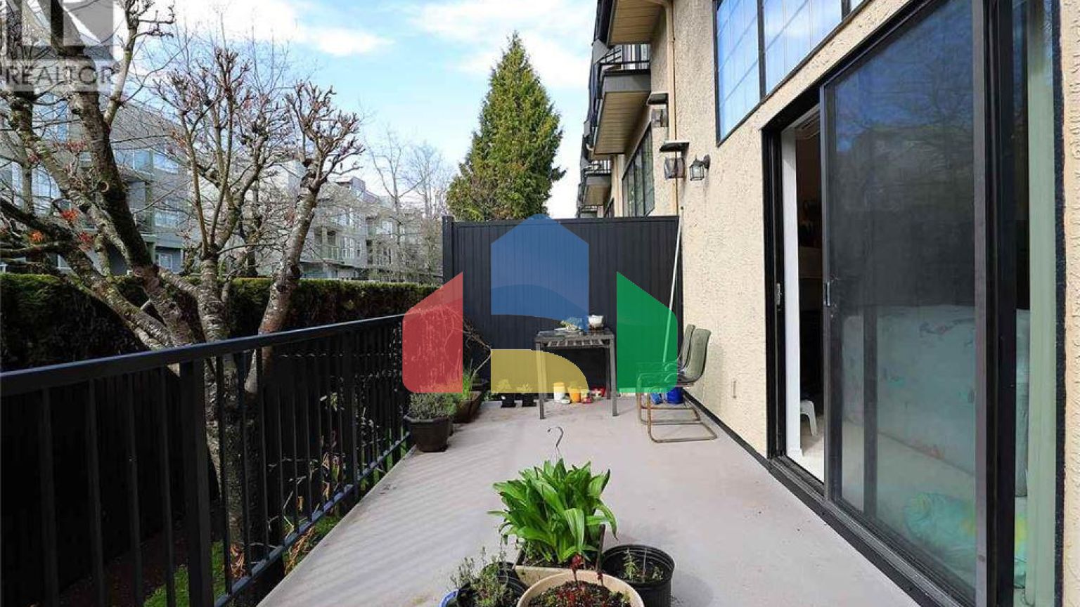 Residential - Townhouse - Richmond, Canada - Canada