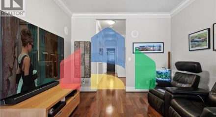 Residential - Single Family Home - Richmond, Canada - Canada