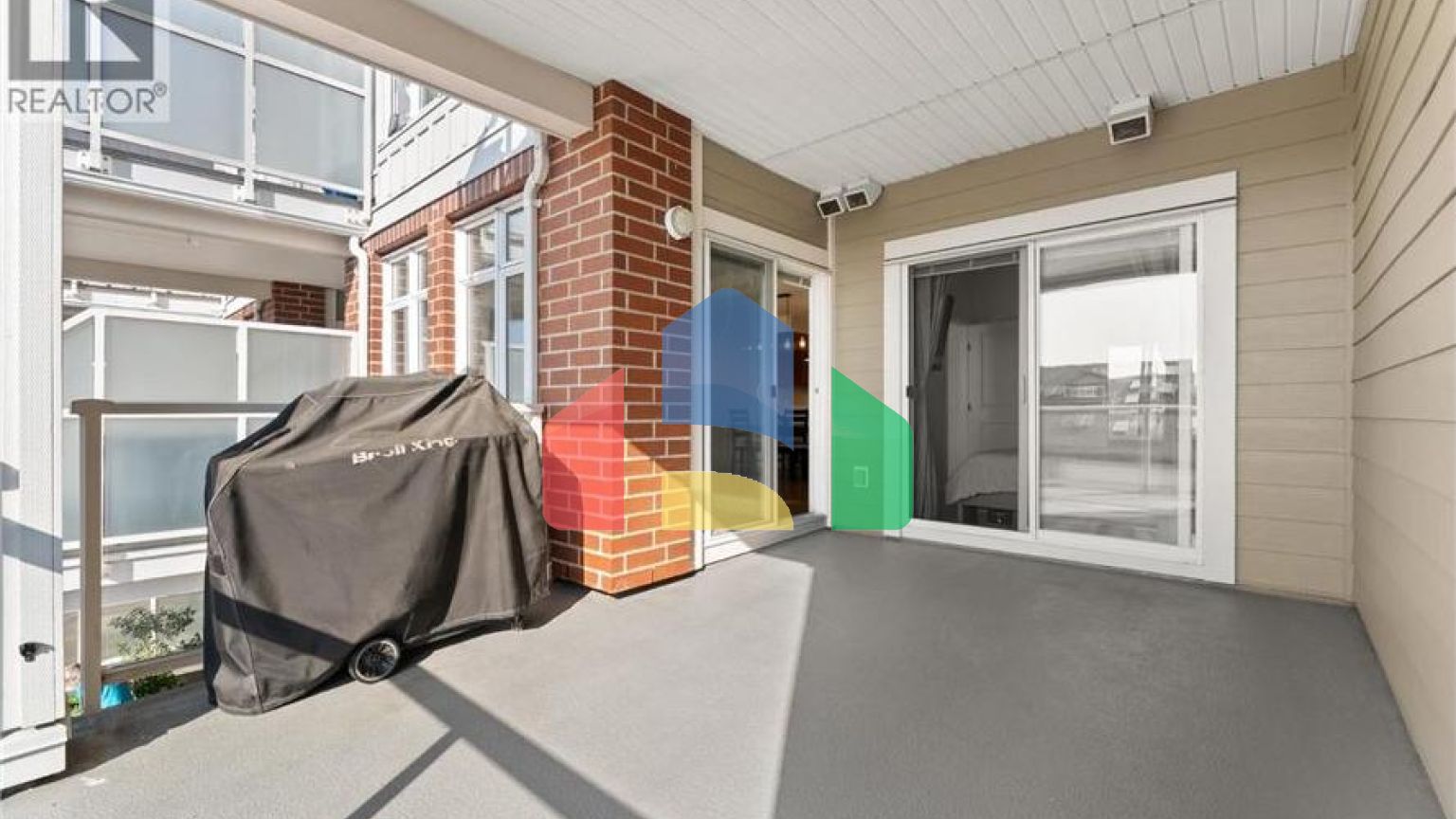 Residential - Single Family Home - Richmond, Canada - Canada