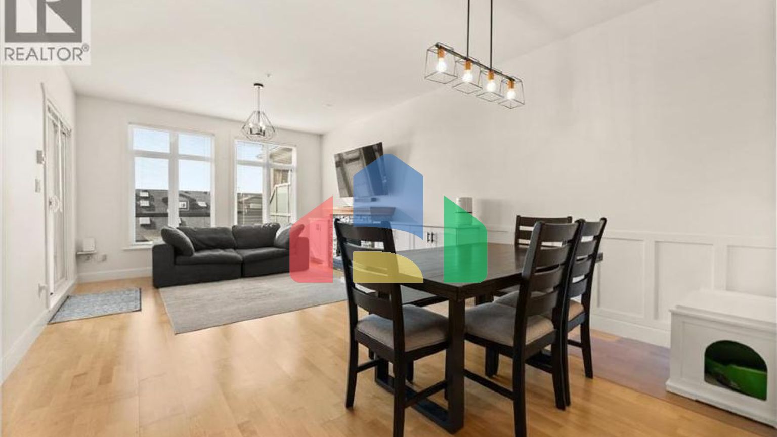 Residential - Single Family Home - Richmond, Canada - Canada