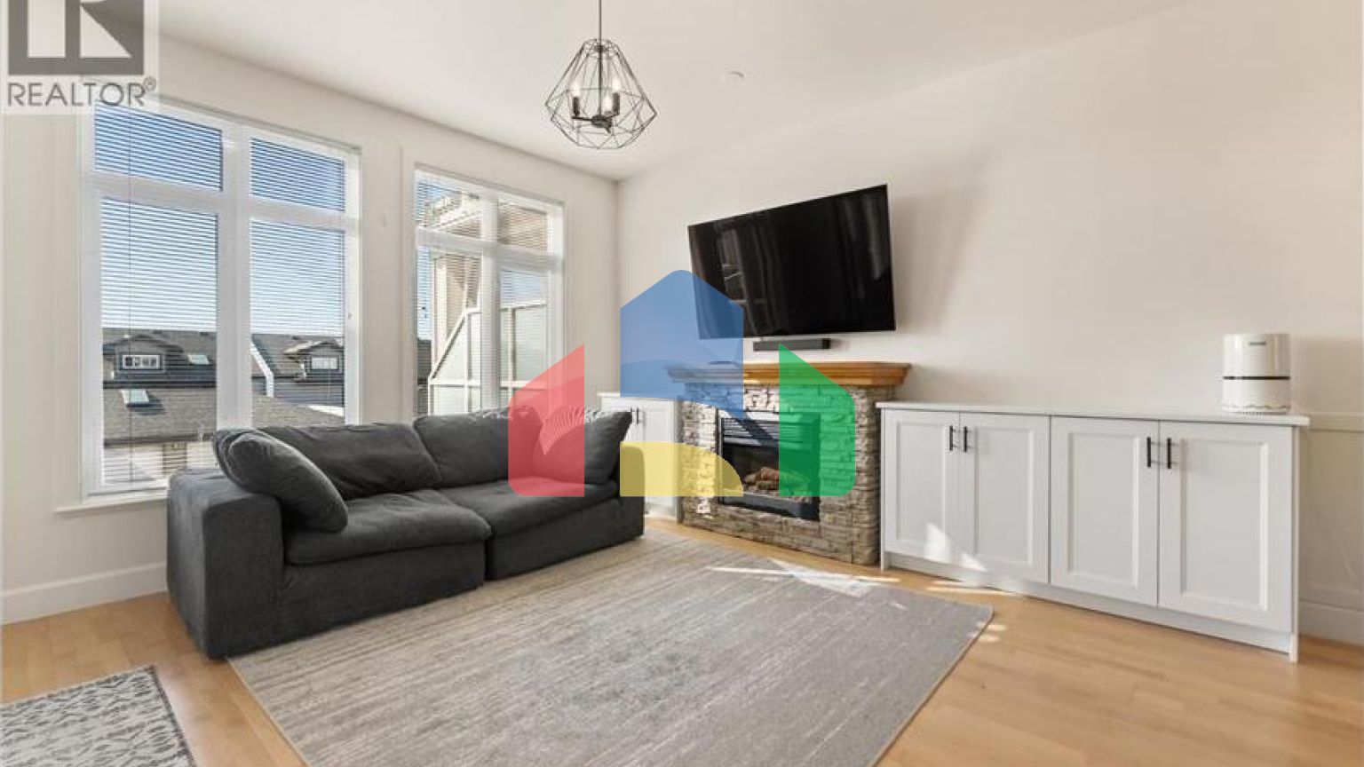 Residential - Single Family Home - Richmond, Canada - Canada