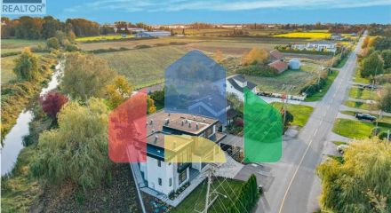 Residential - Single Family Home - Richmond, Canada - Canada