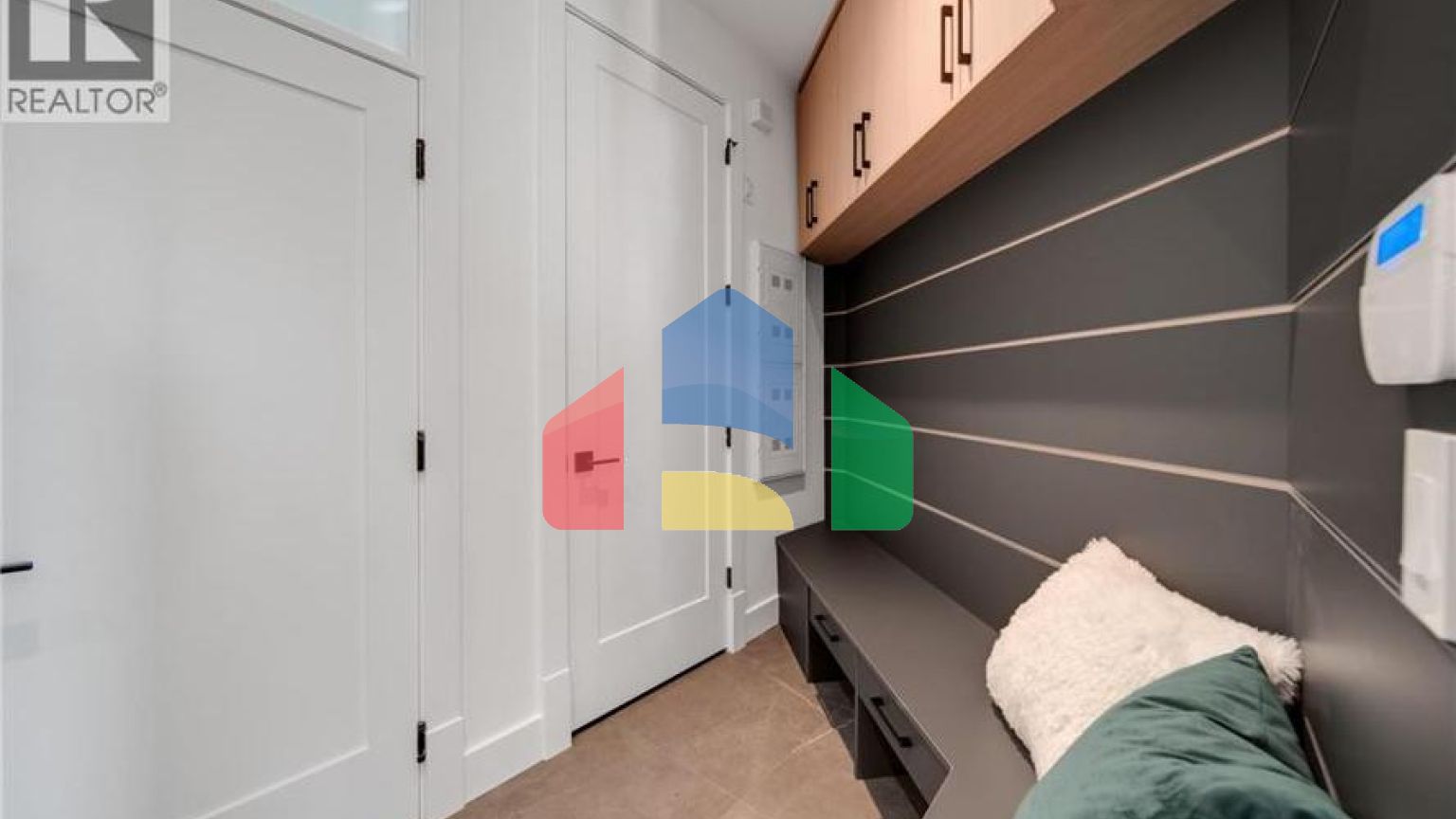 Residential - Single Family Home - Richmond, Canada - Canada