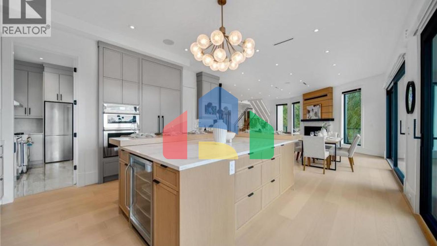 Residential - Single Family Home - Richmond, Canada - Canada