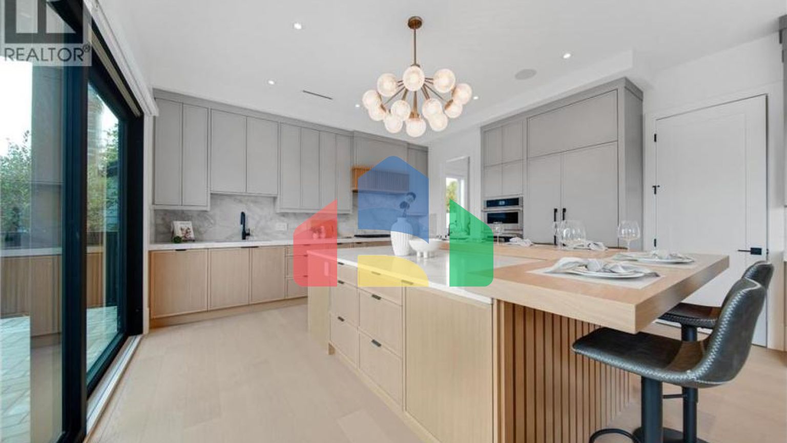 Residential - Single Family Home - Richmond, Canada - Canada