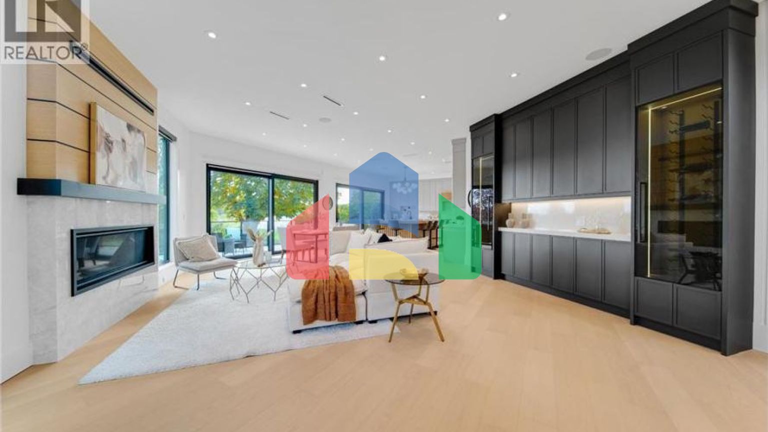 Residential - Single Family Home - Richmond, Canada - Canada