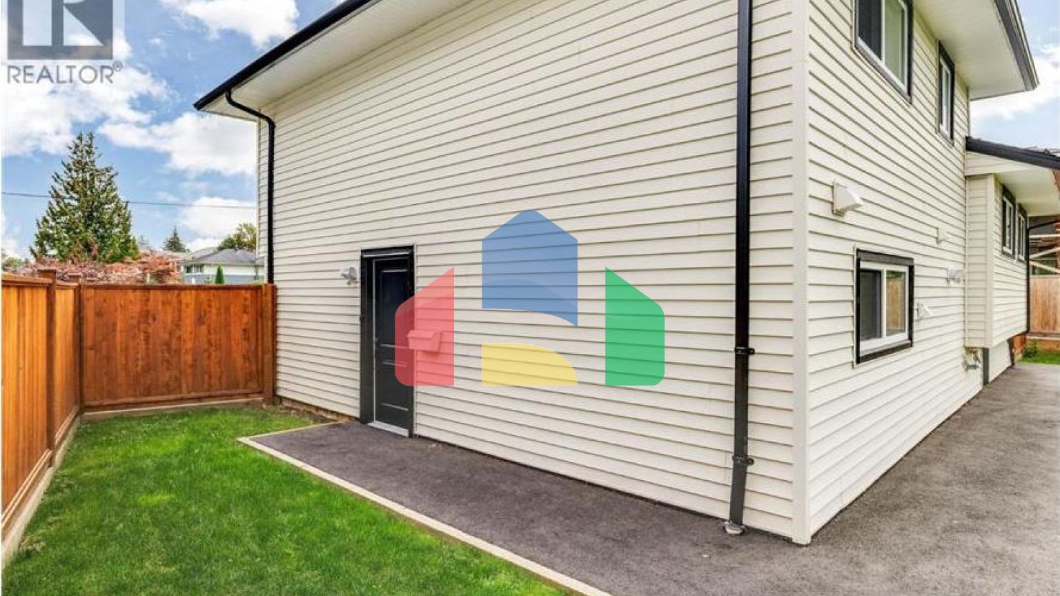 Residential - Single Family Home - Richmond, Canada - Canada