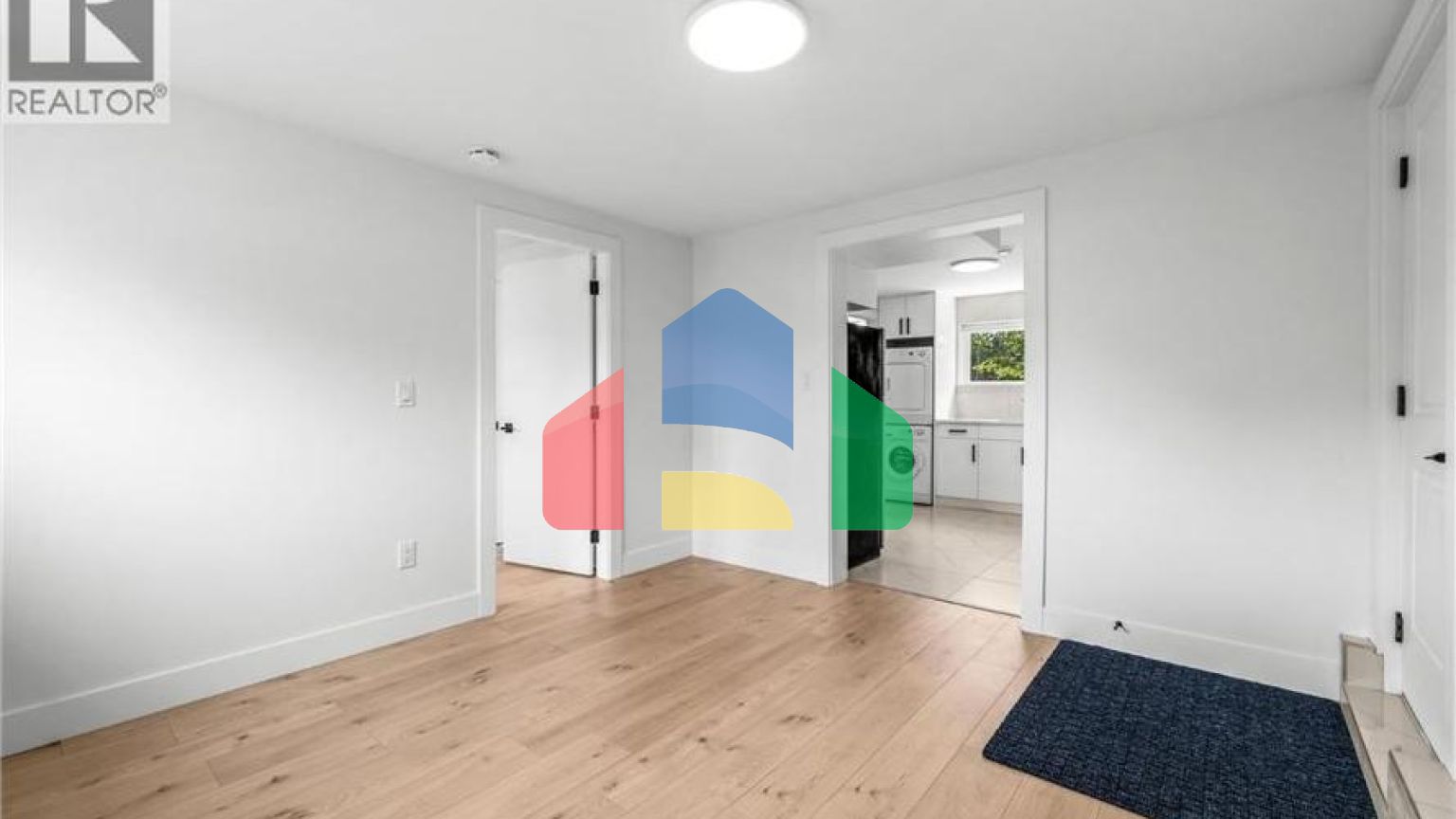 Residential - Single Family Home - Richmond, Canada - Canada