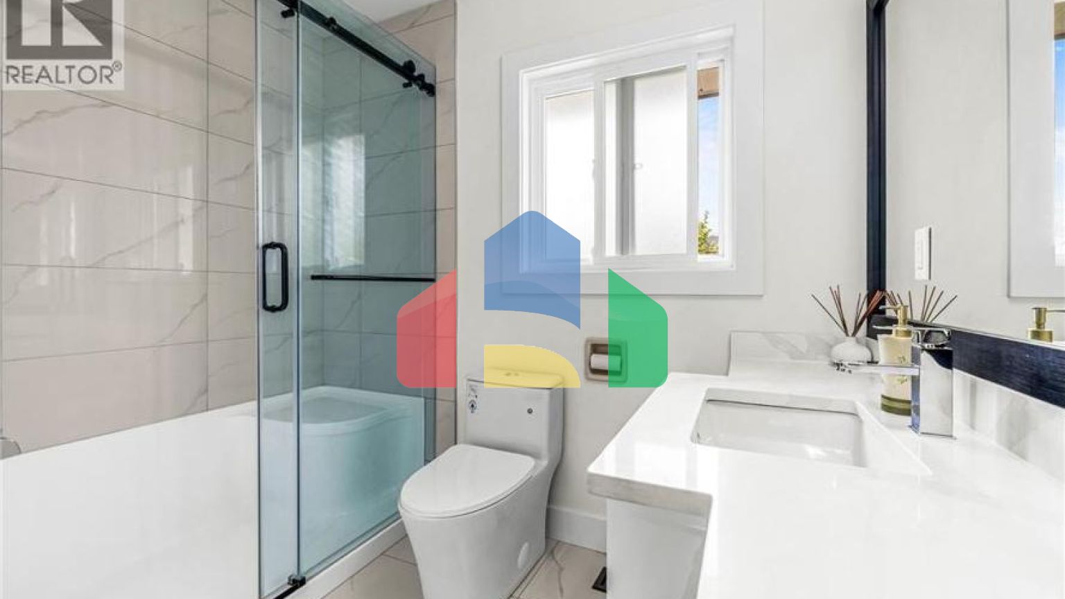 Residential - Single Family Home - Richmond, Canada - Canada