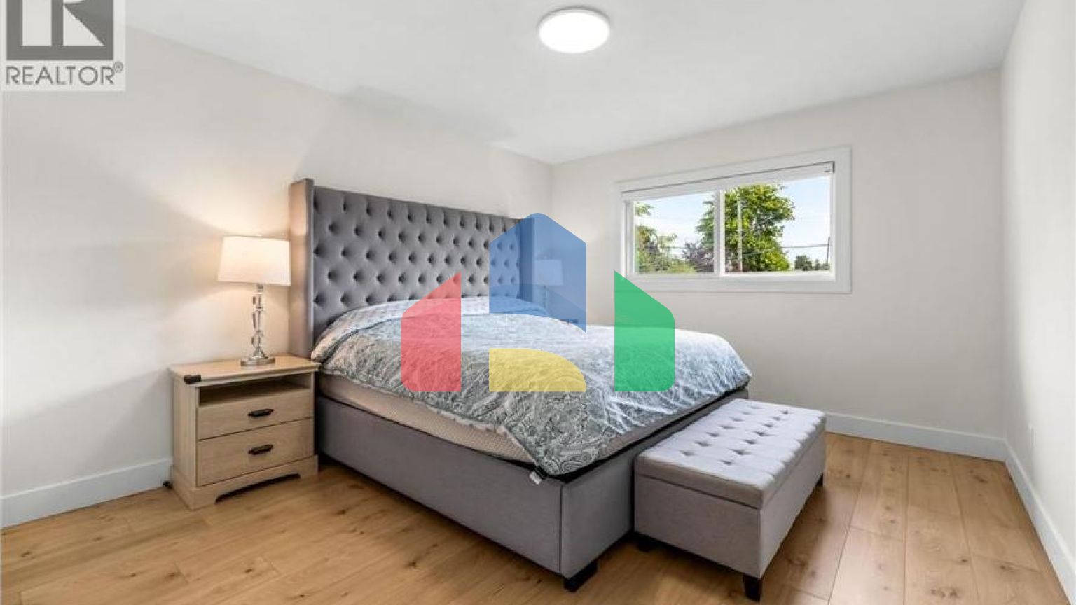 Residential - Single Family Home - Richmond, Canada - Canada