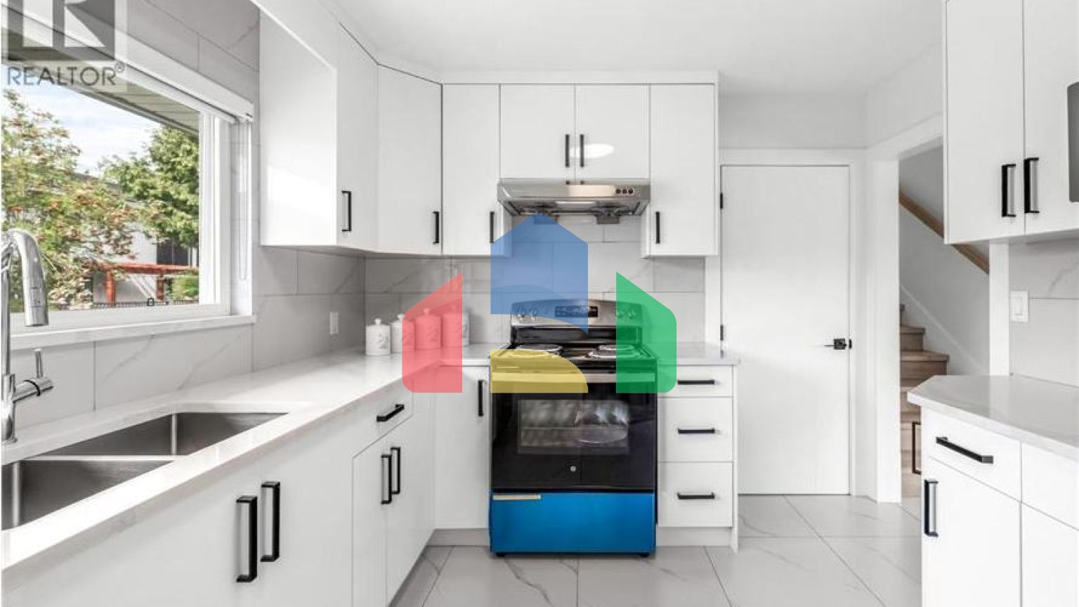 Residential - Single Family Home - Richmond, Canada - Canada