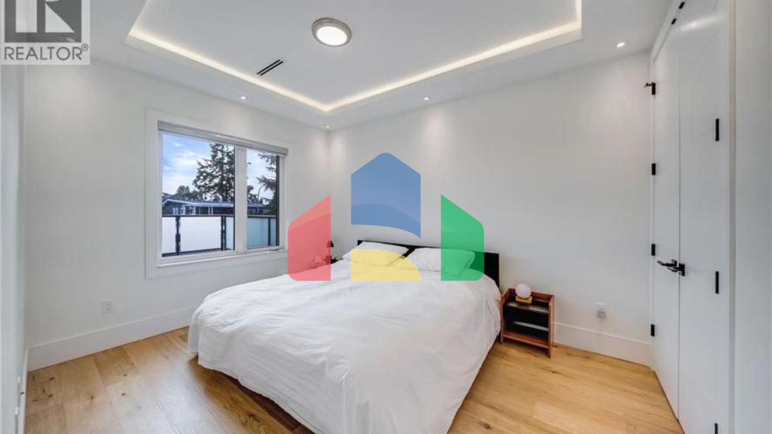 Residential - Single Family Home - Richmond, Canada - Canada