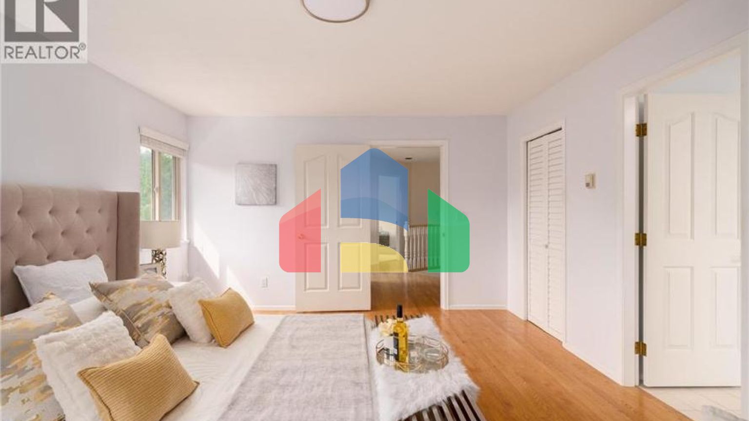 Residential - Single Family Home - Richmond, Canada - Canada