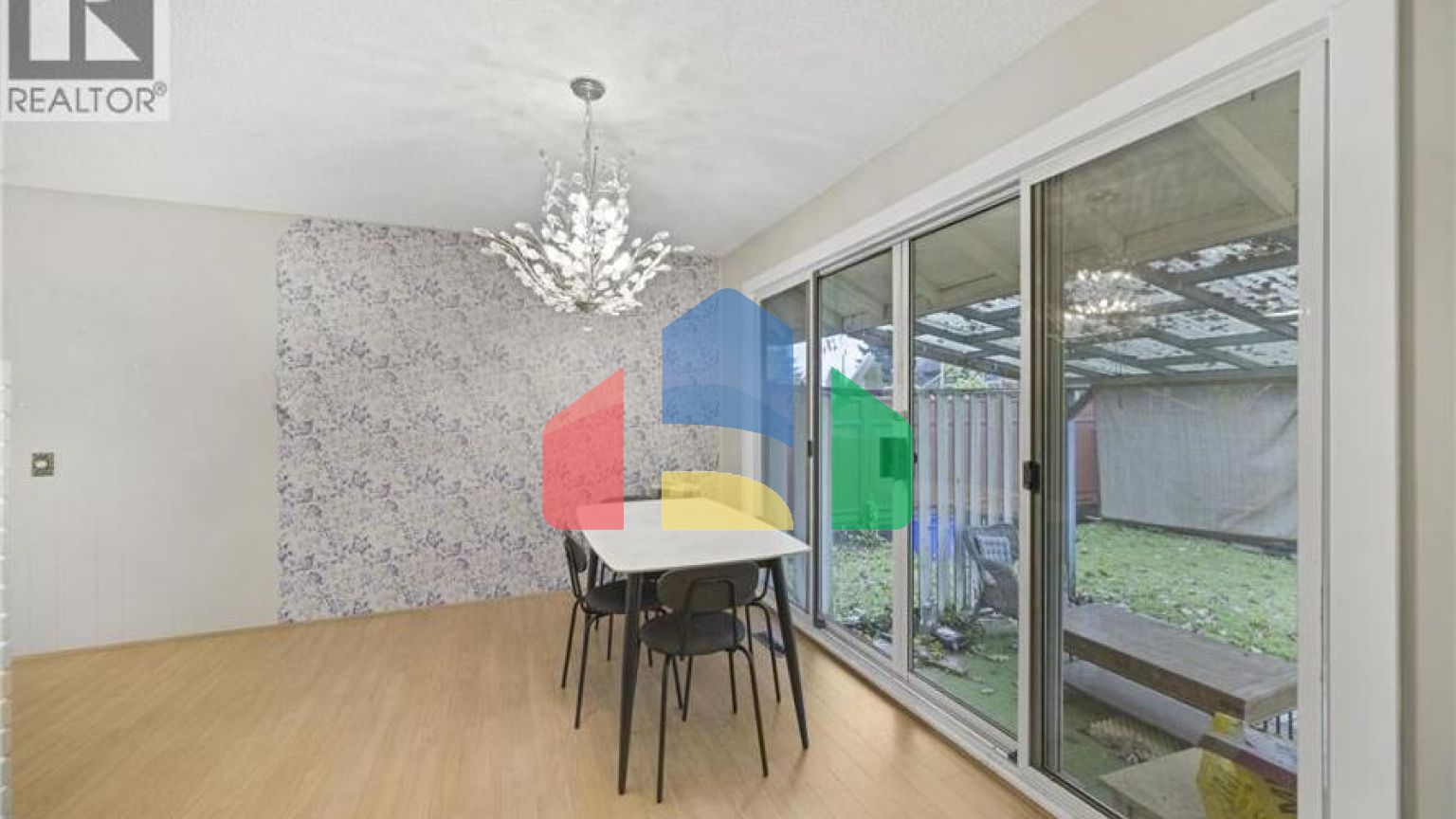 Residential - Single Family Home - Richmond, Canada - Canada