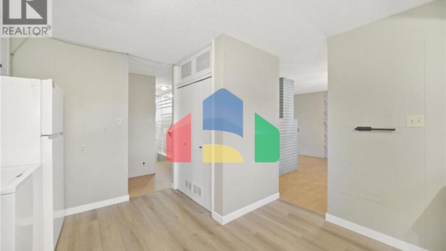 Residential - Single Family Home - Richmond, Canada - Canada