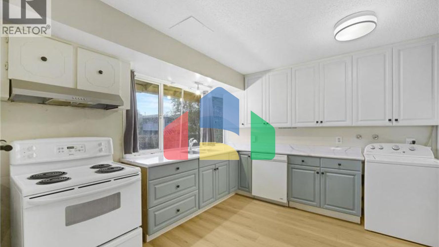 Residential - Single Family Home - Richmond, Canada - Canada