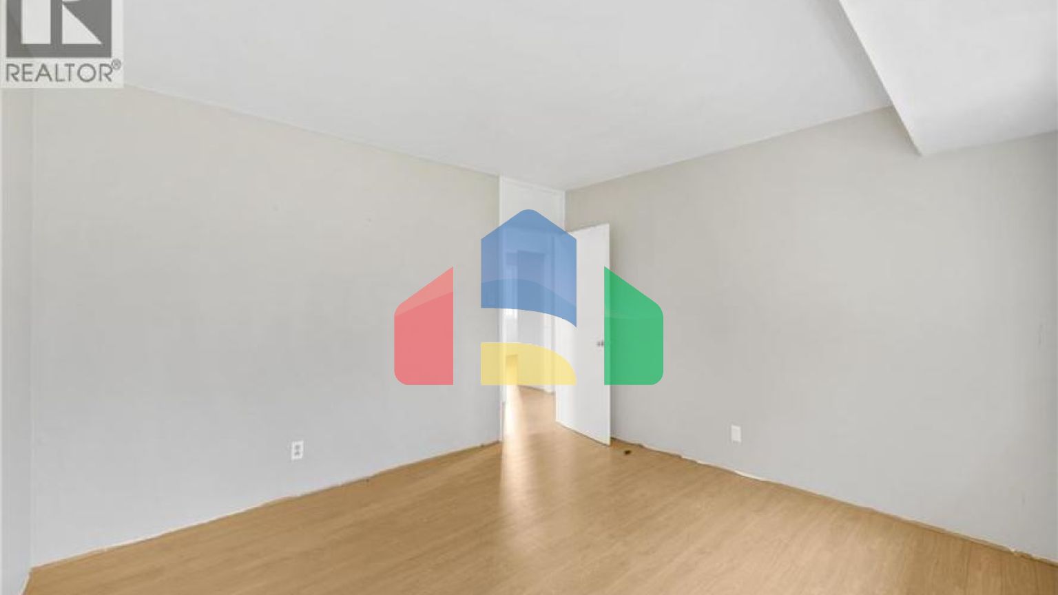 Residential - Single Family Home - Richmond, Canada - Canada