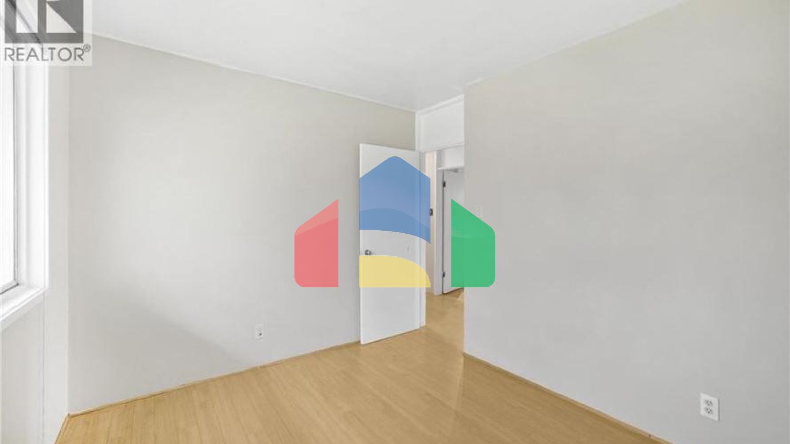 Residential - Single Family Home - Richmond, Canada - Canada