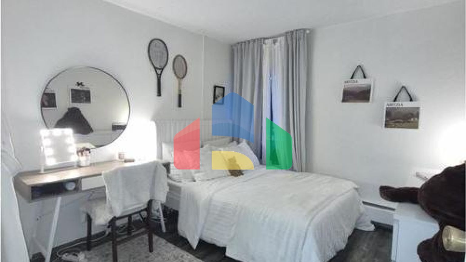 Residential - Single Family Home - Richmond, Canada - Canada