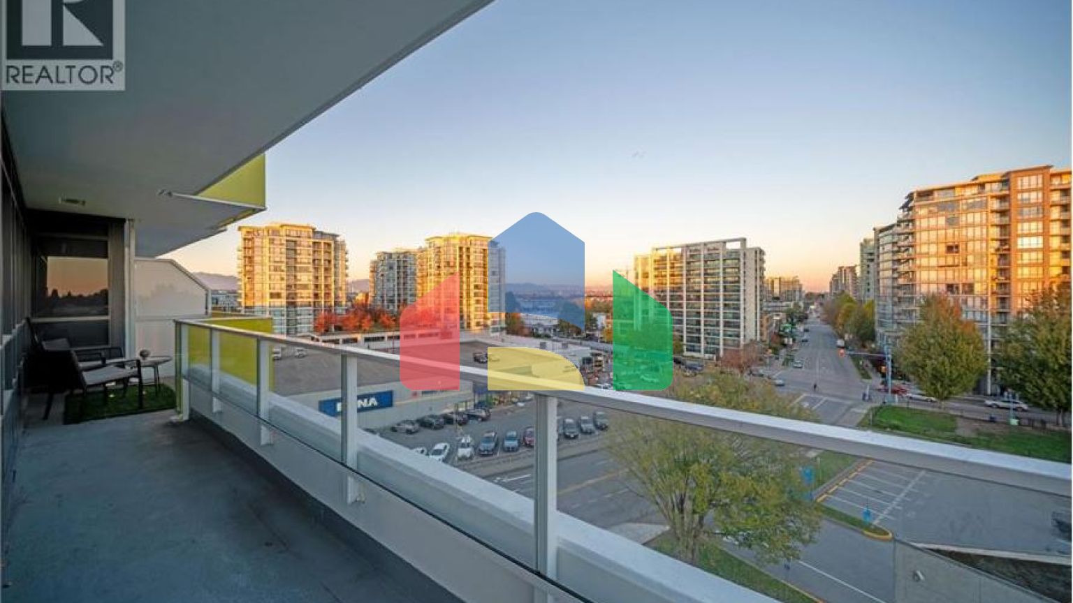 Residential - Single Family Home - Richmond, Canada - Canada