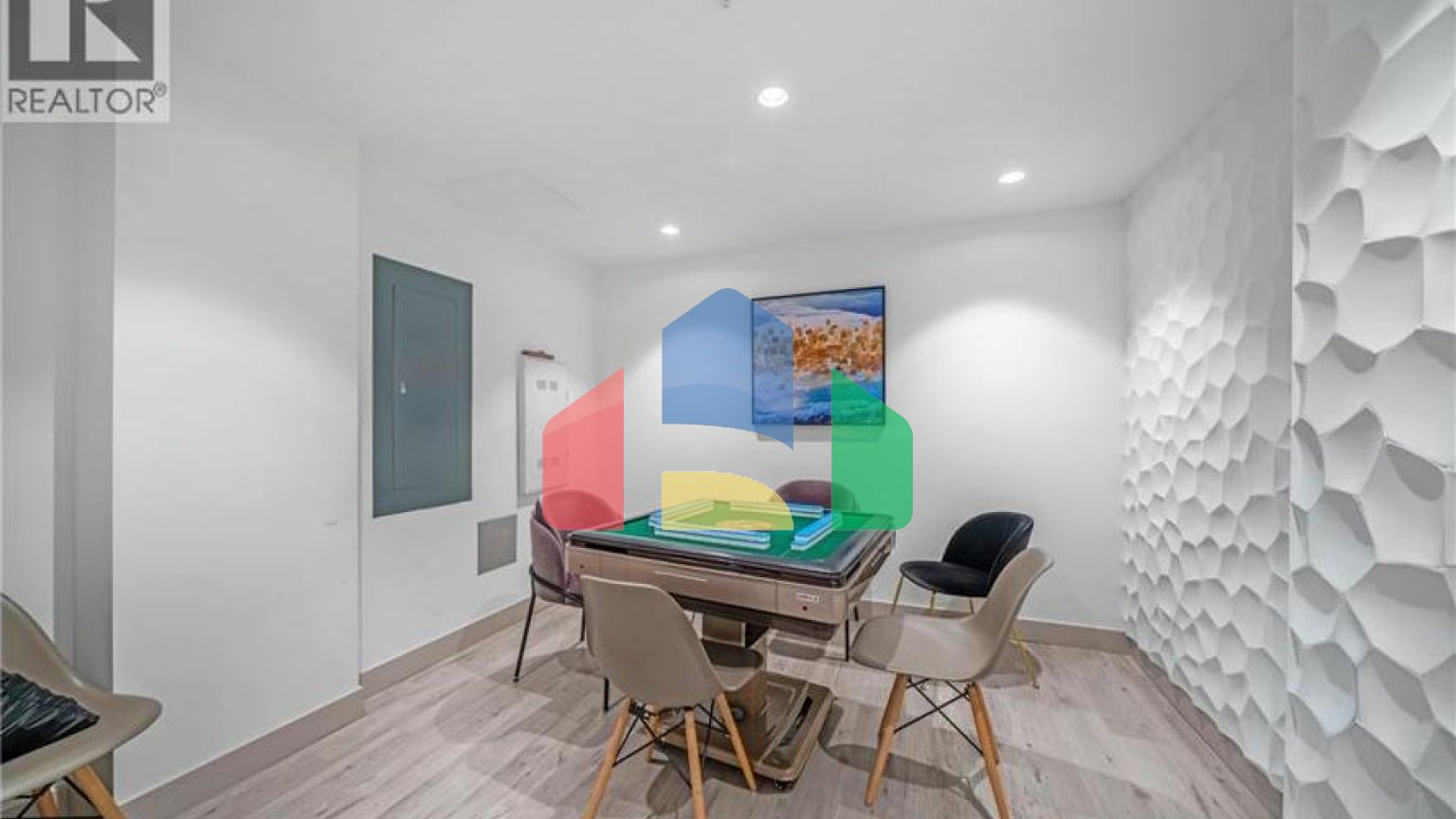 Residential - Single Family Home - Richmond, Canada - Canada