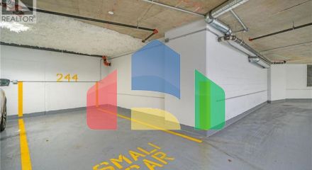 Residential - Single Family Home - Richmond, Canada - Canada