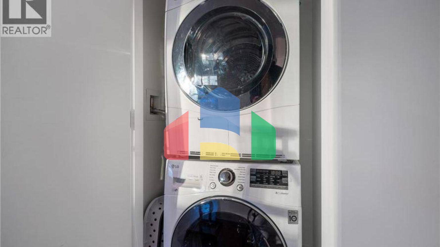 Residential - Single Family Home - Richmond, Canada - Canada