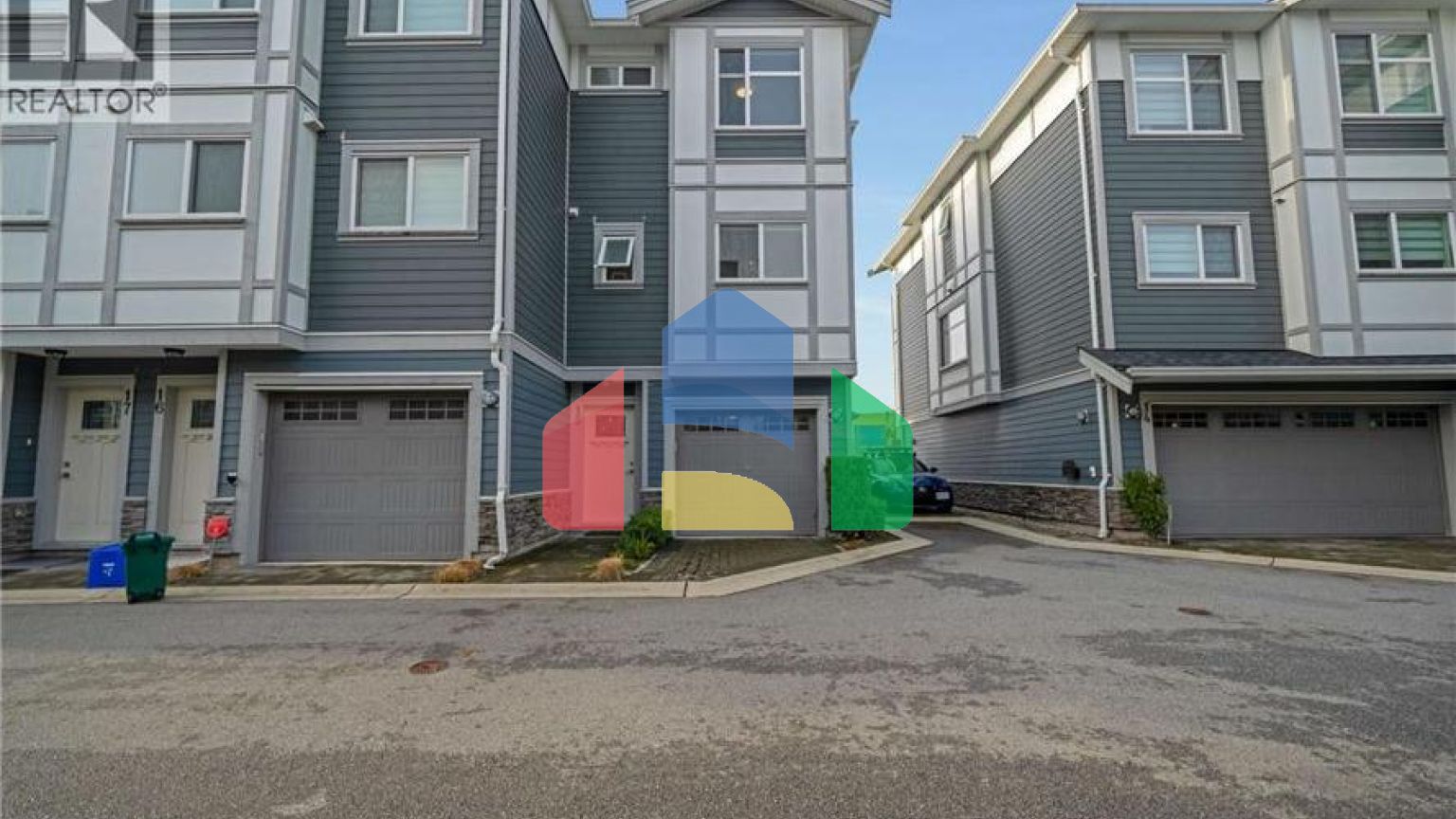 Residential - Townhouse - Richmond, Canada - Canada