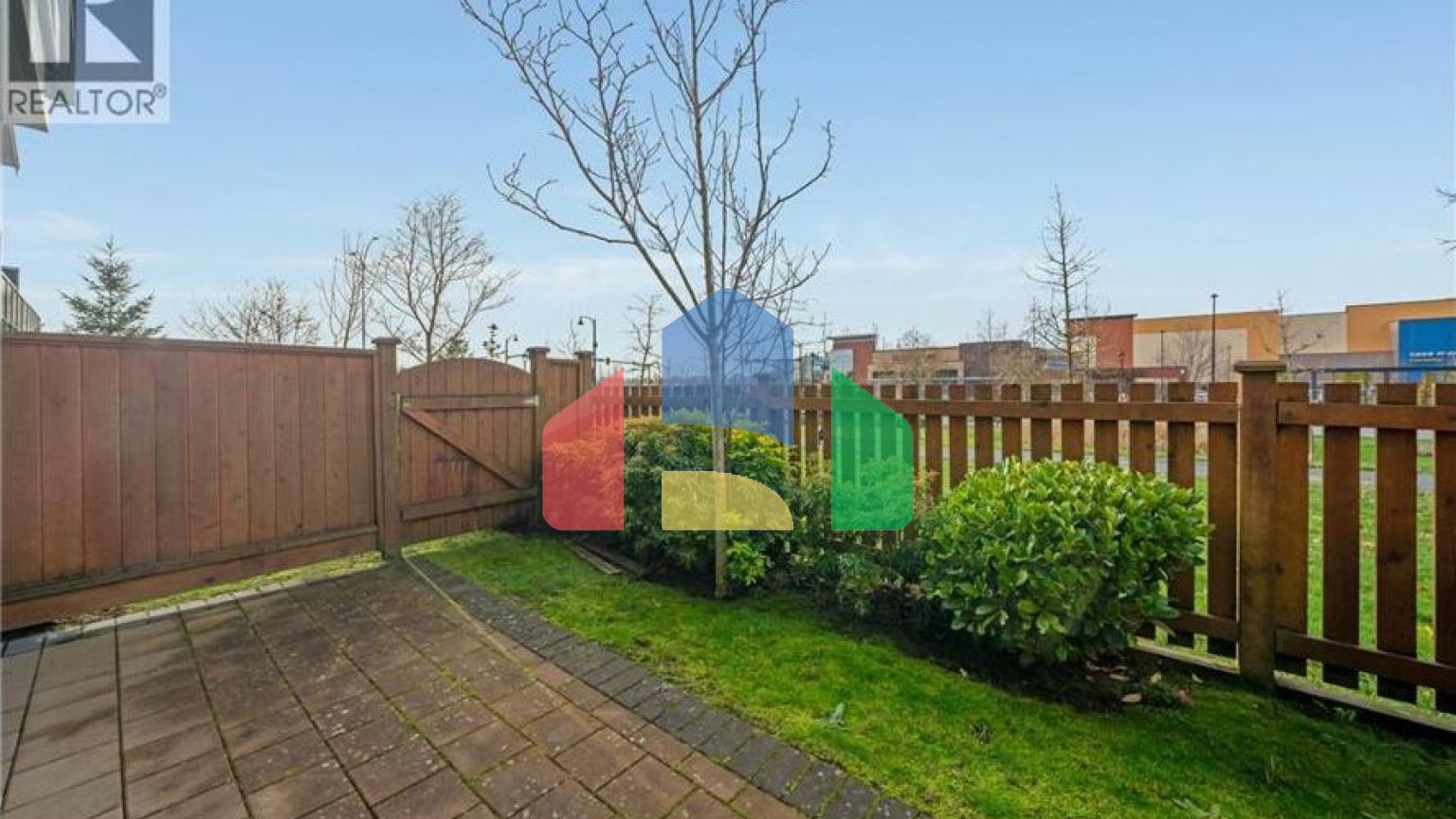 Residential - Townhouse - Richmond, Canada - Canada