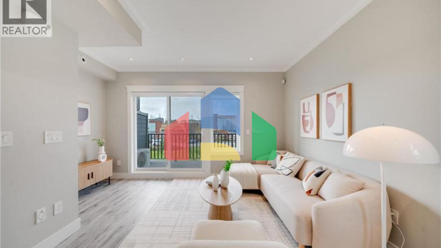 Residential - Townhouse - Richmond, Canada - Canada