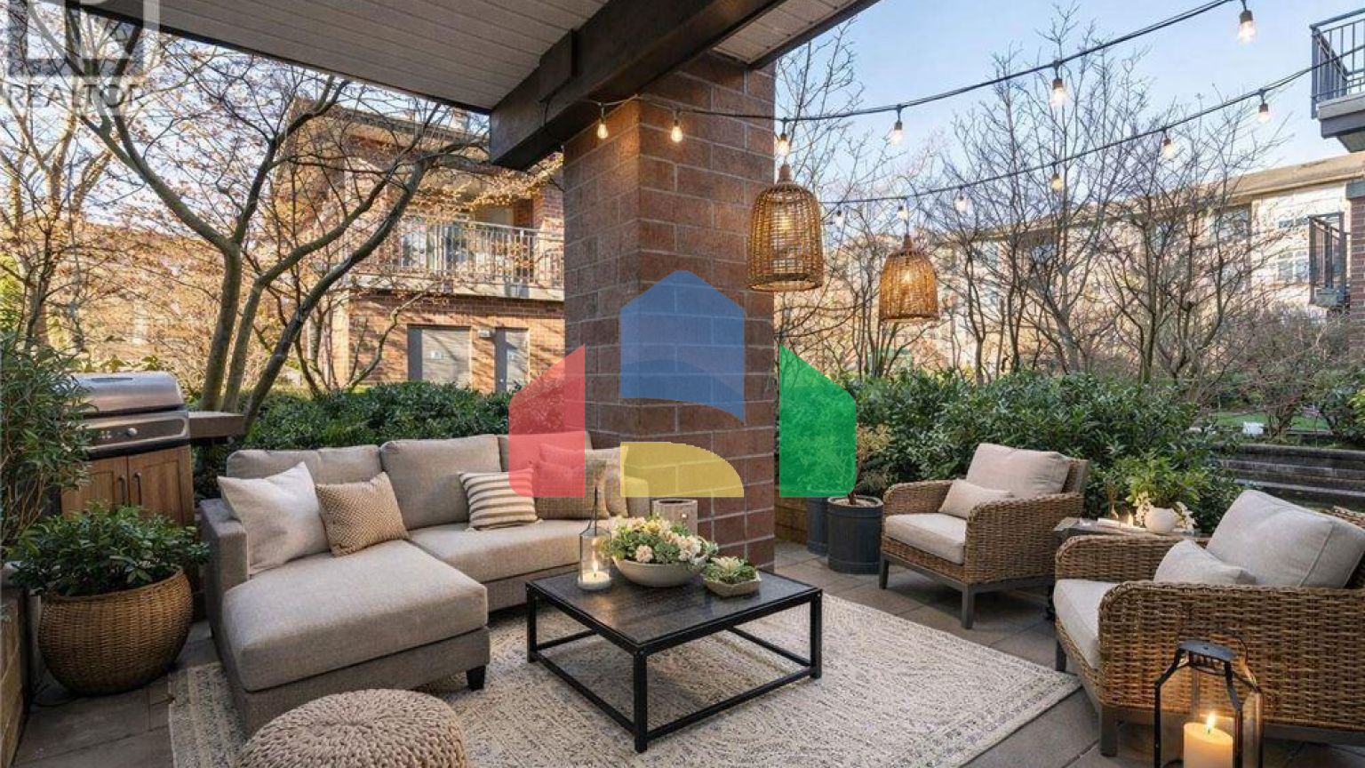 Residential - Single Family Home - Richmond, Canada - Canada