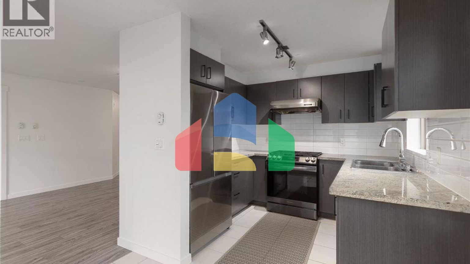 Residential - Single Family Home - Richmond, Canada - Canada