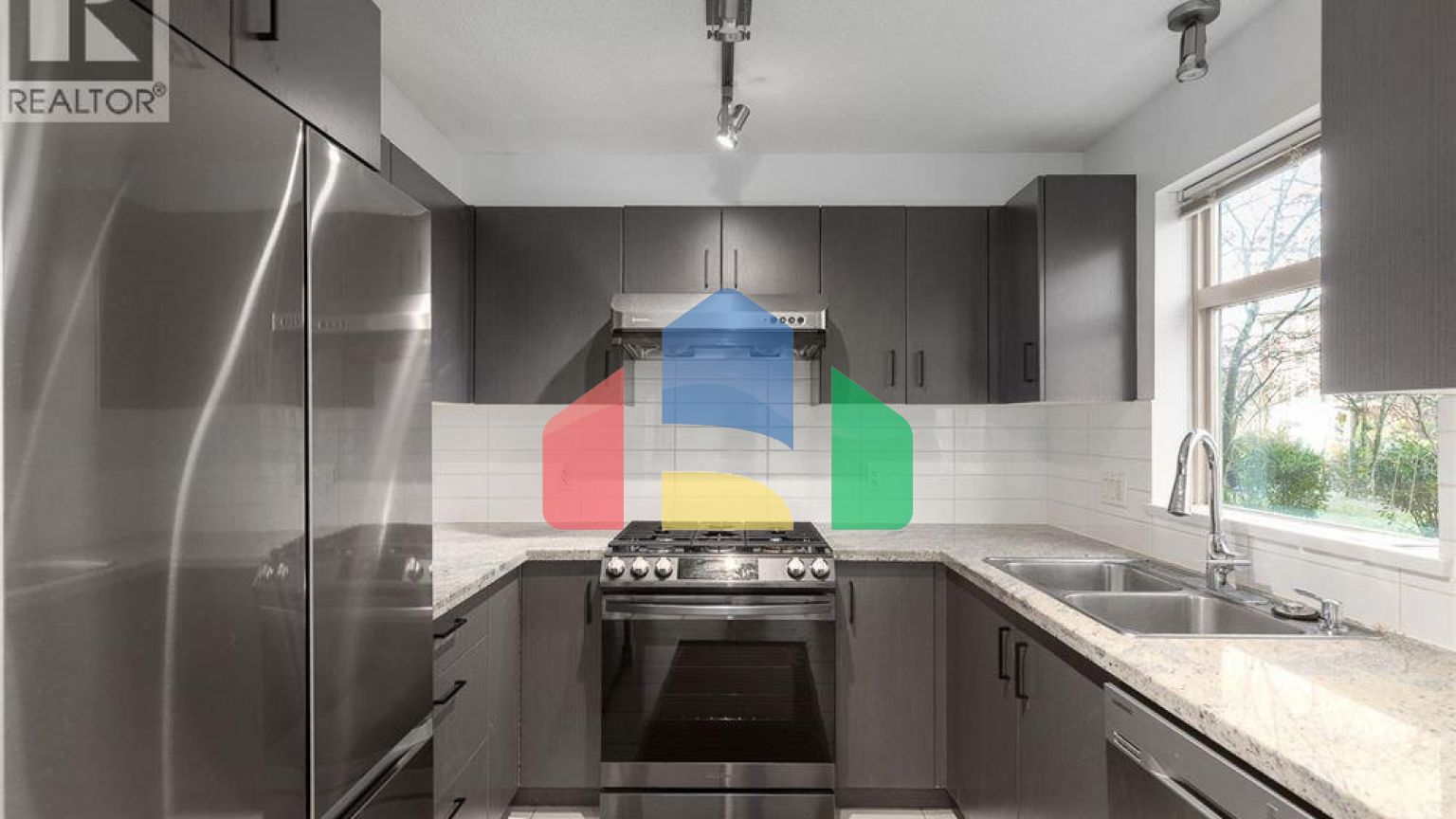 Residential - Single Family Home - Richmond, Canada - Canada