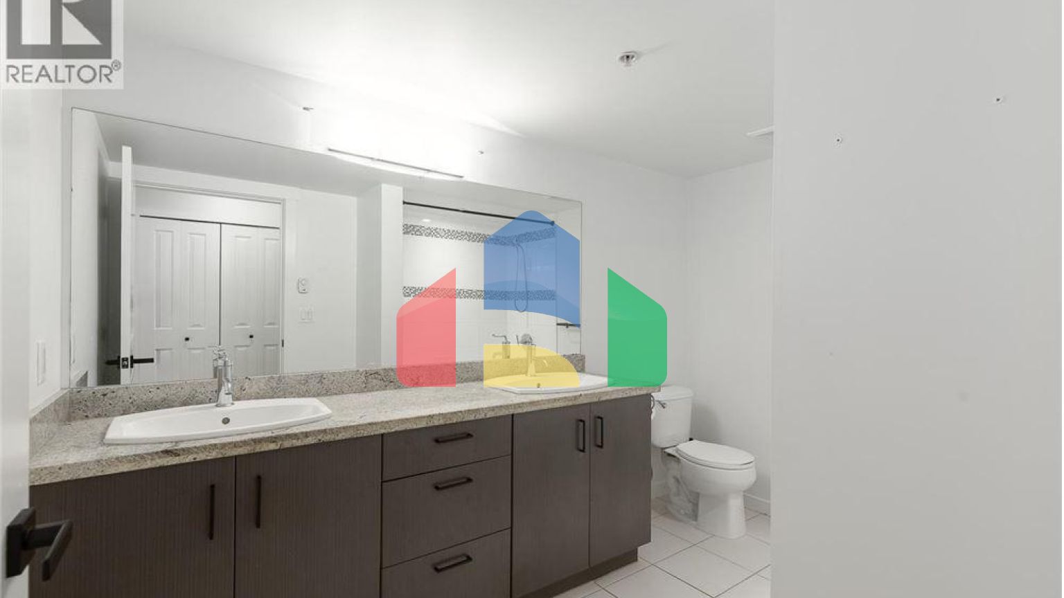 Residential - Single Family Home - Richmond, Canada - Canada