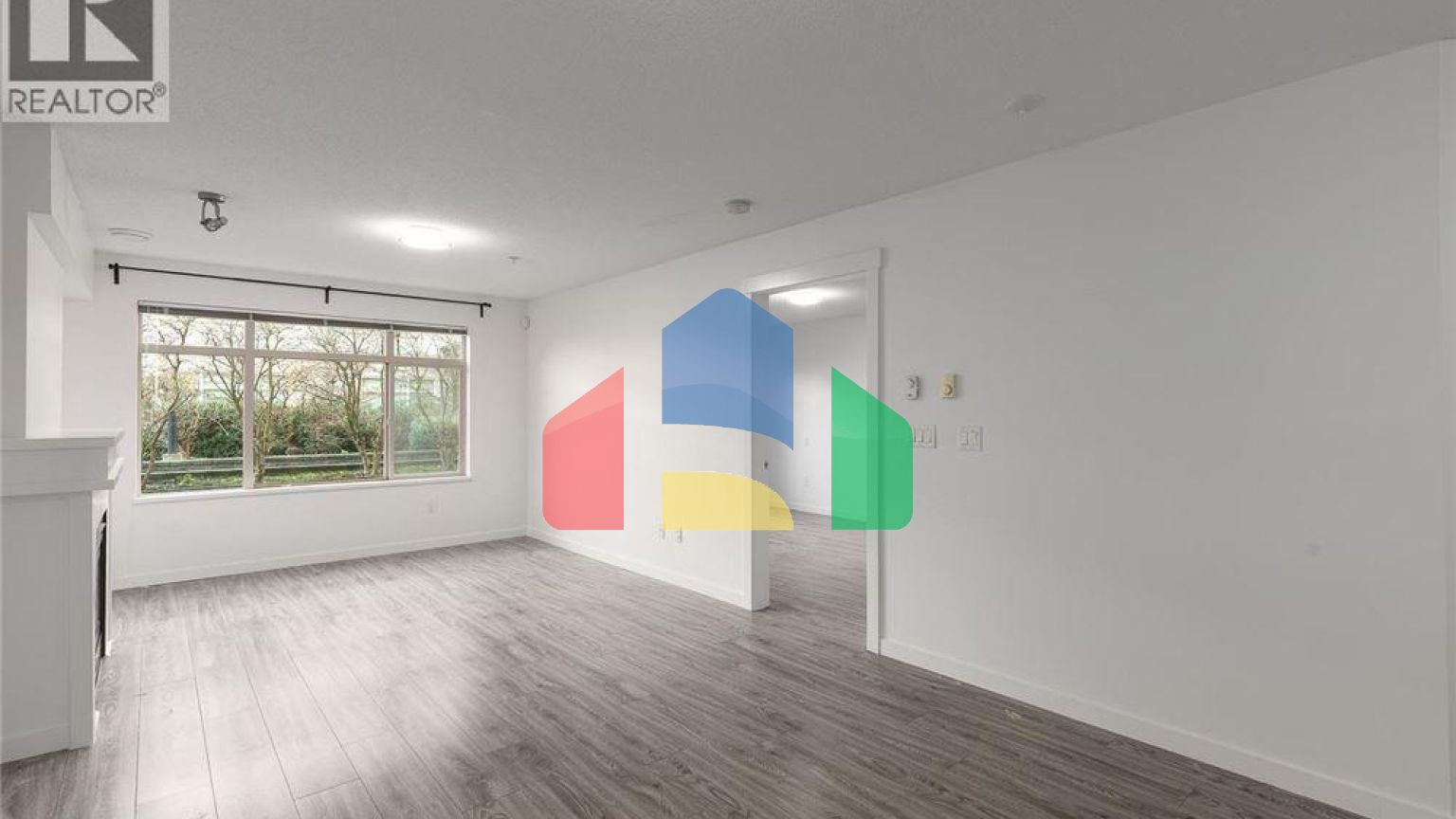 Residential - Single Family Home - Richmond, Canada - Canada