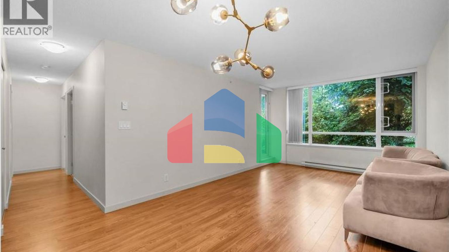 Residential - Single Family Home - Richmond, Canada - Canada