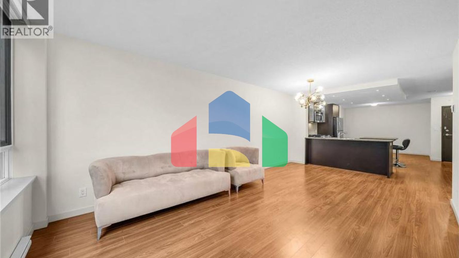 Residential - Single Family Home - Richmond, Canada - Canada