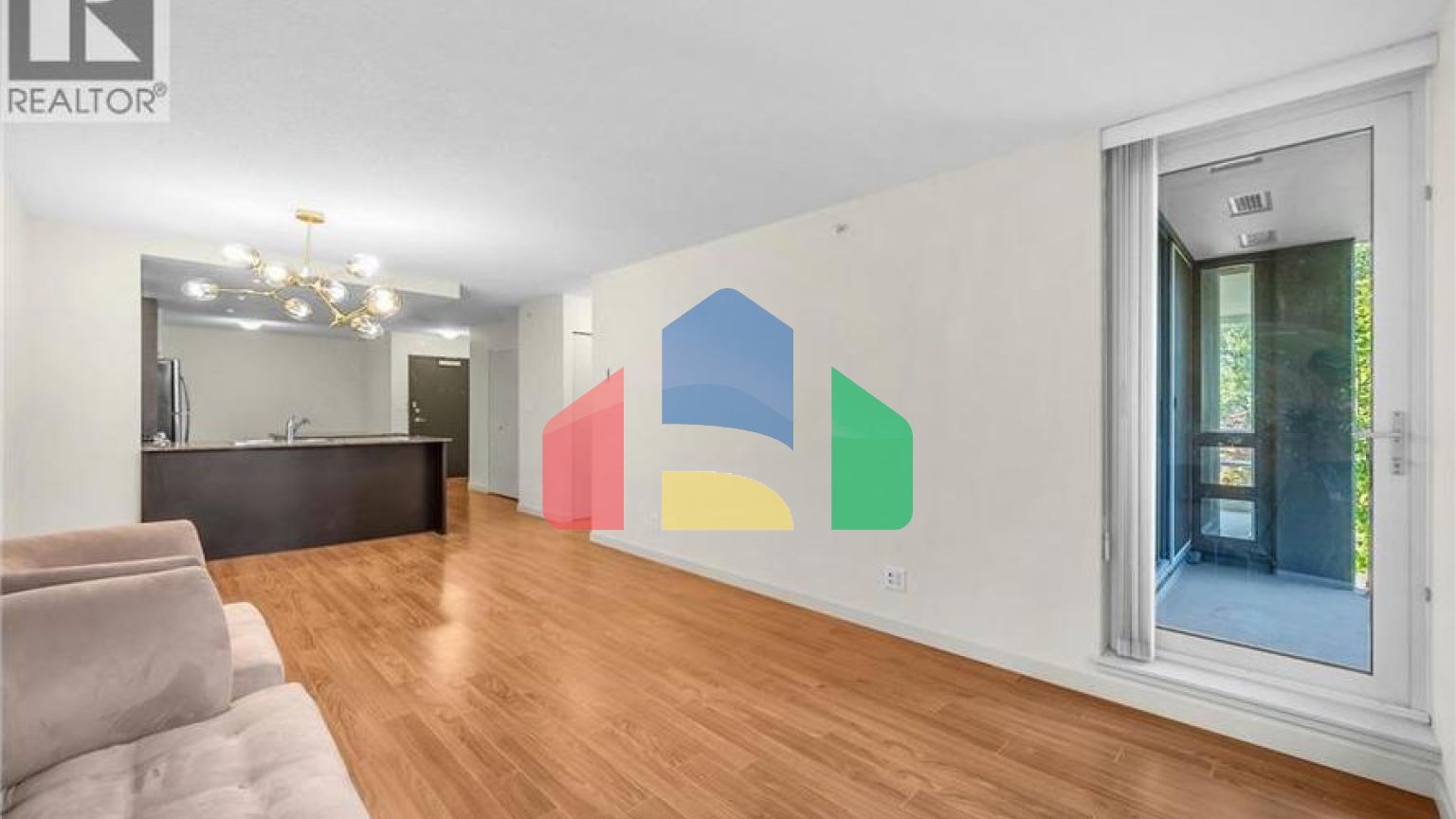 Residential - Single Family Home - Richmond, Canada - Canada