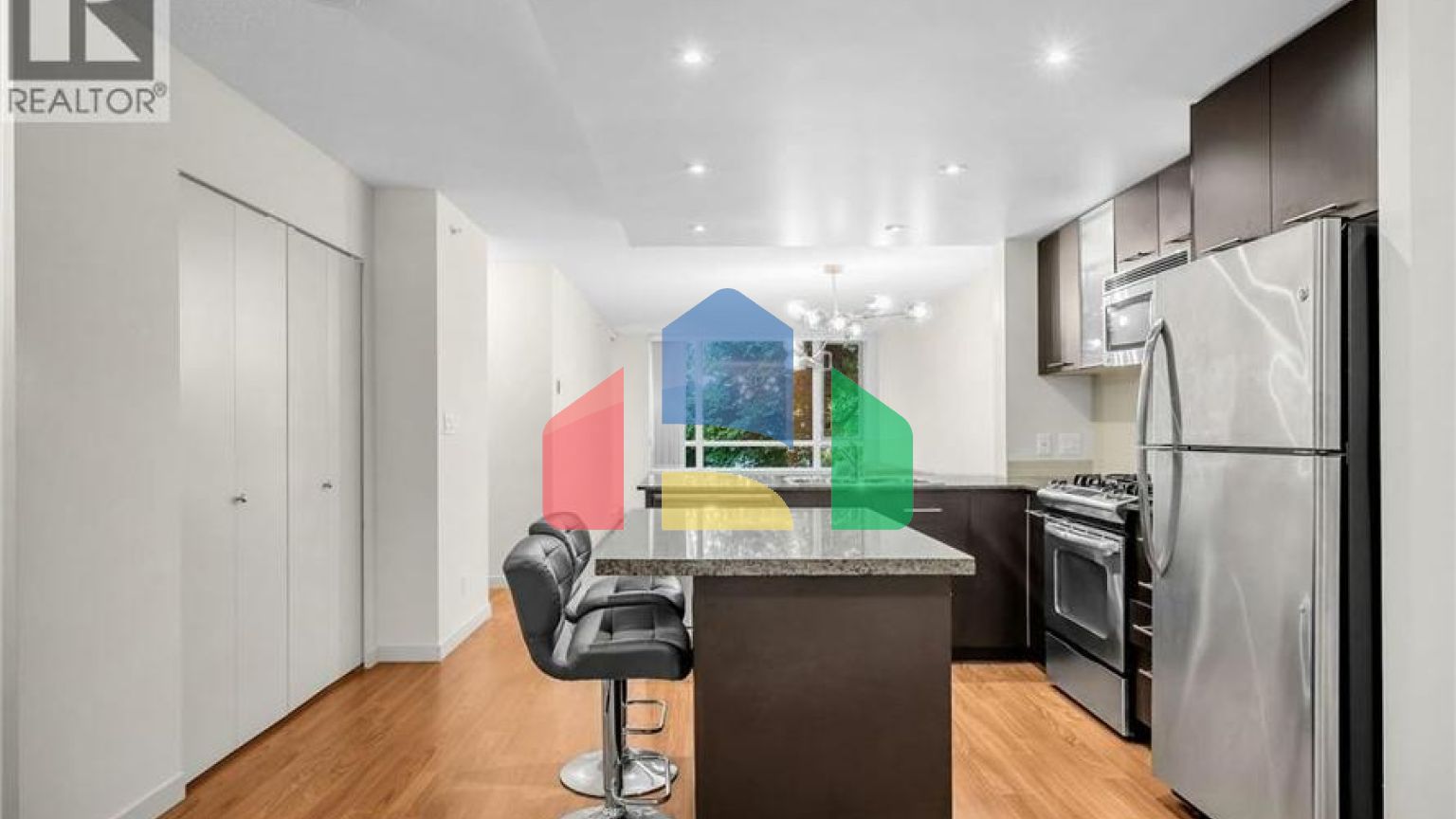 Residential - Single Family Home - Richmond, Canada - Canada