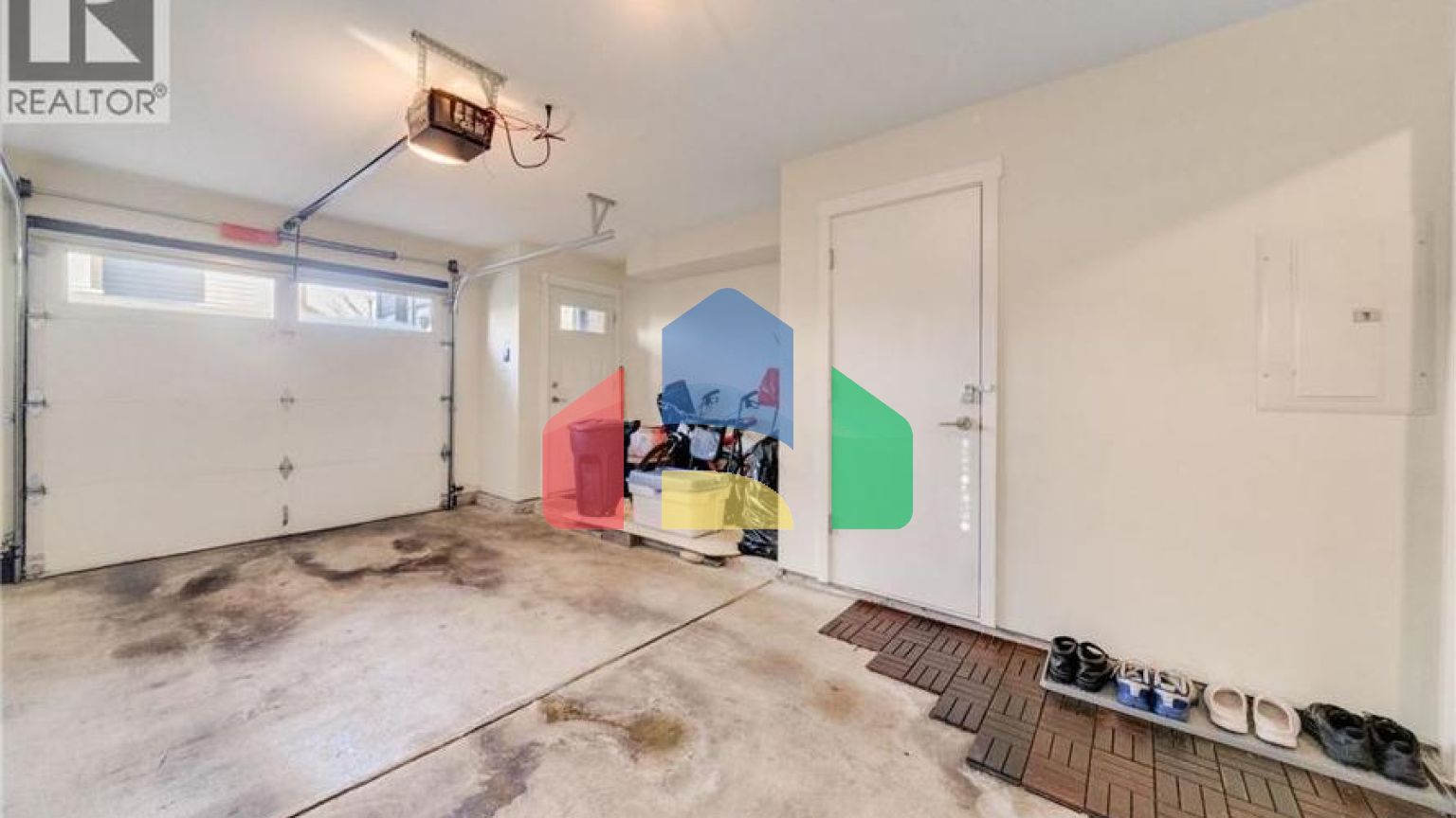 Residential - Townhouse - Richmond, Canada - Canada