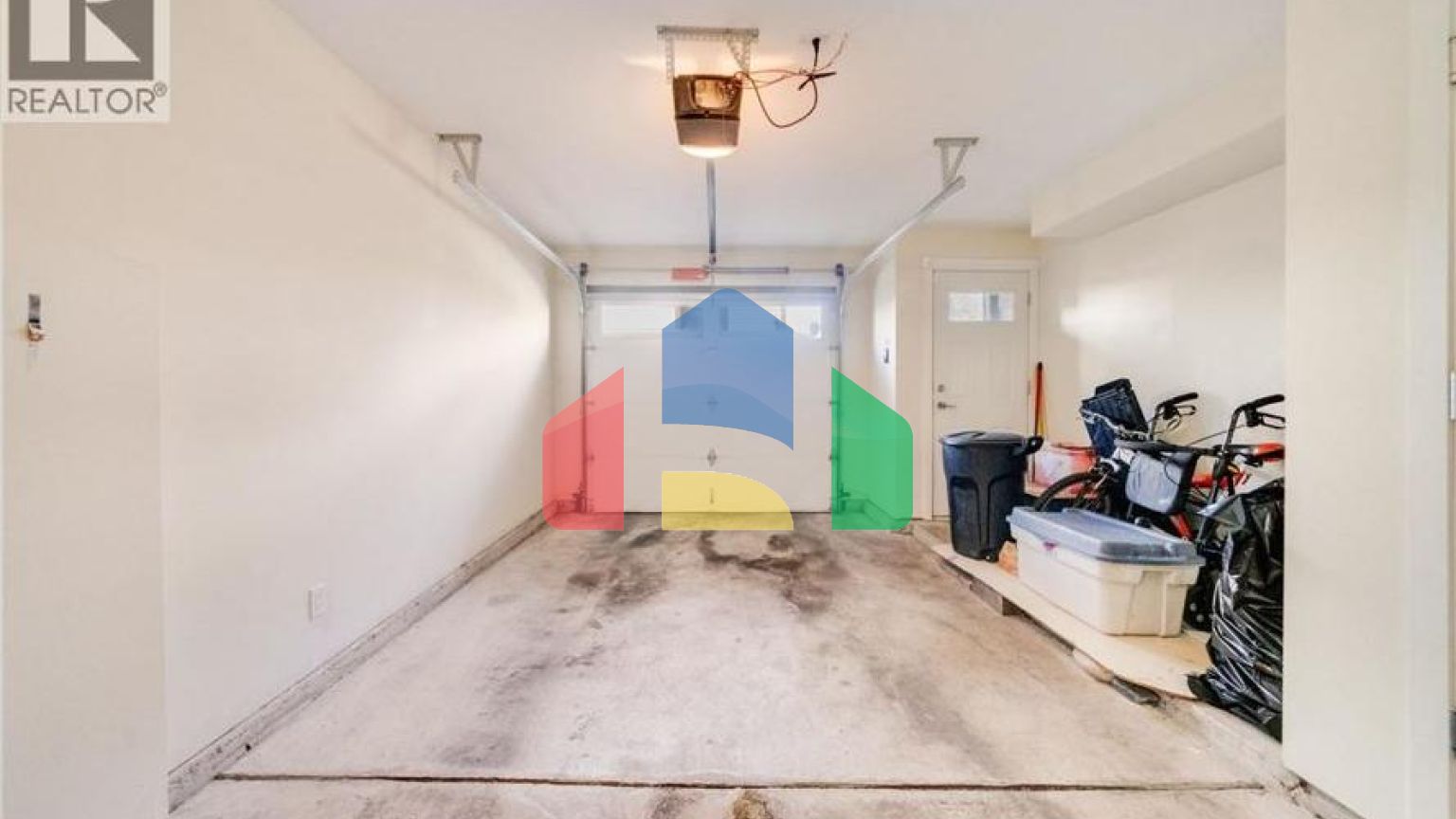 Residential - Townhouse - Richmond, Canada - Canada