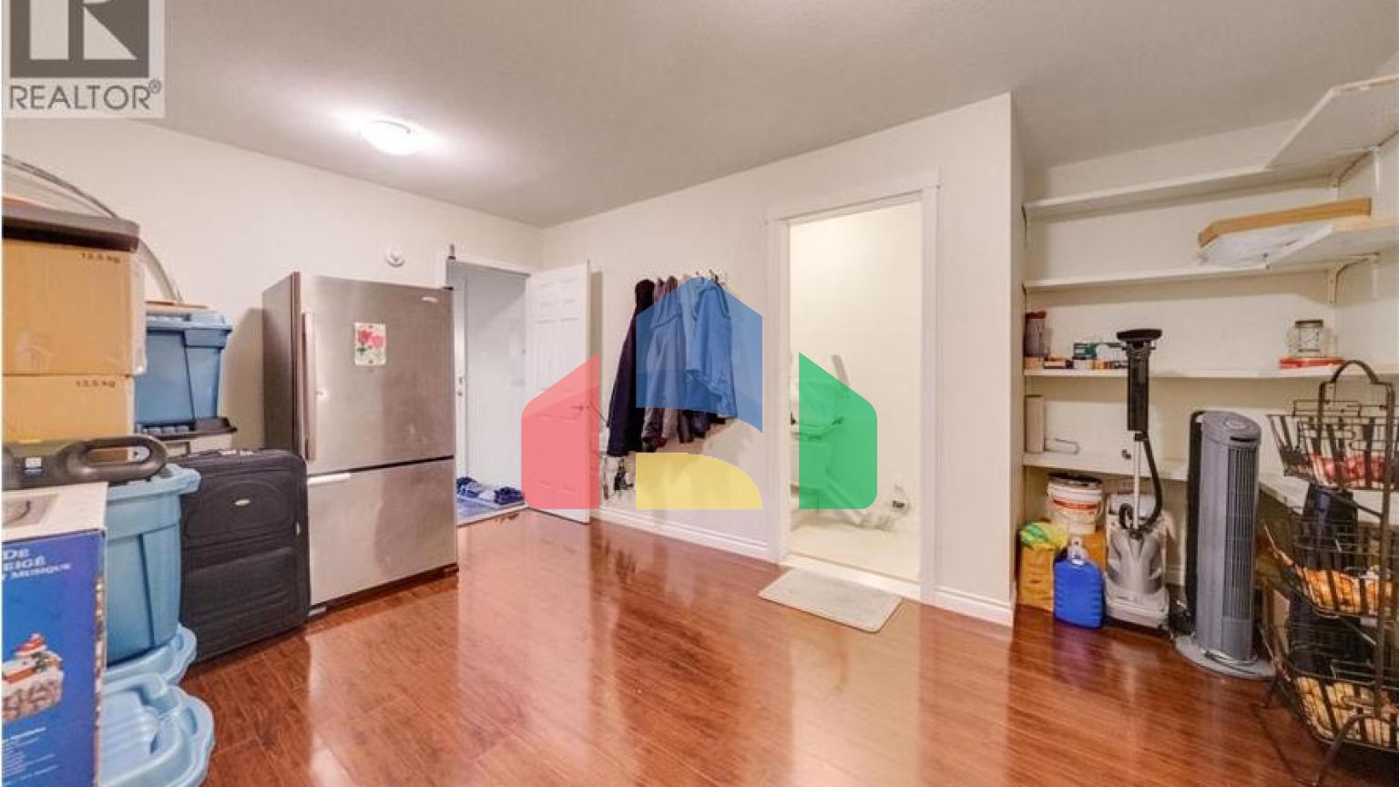 Residential - Townhouse - Richmond, Canada - Canada