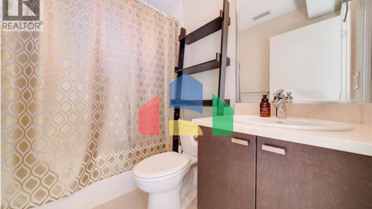 Residential - Townhouse - Richmond, Canada - Canada