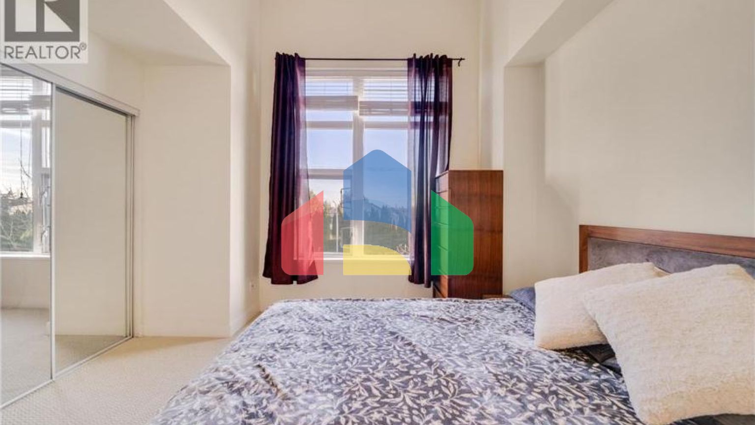 Residential - Townhouse - Richmond, Canada - Canada